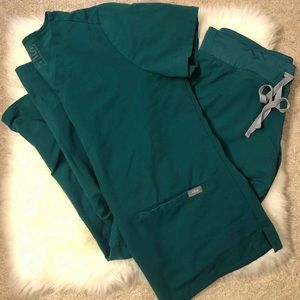 Figs Hunter Green set